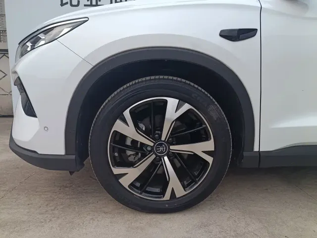 BYD Song Pro — Фото автомобиля 5