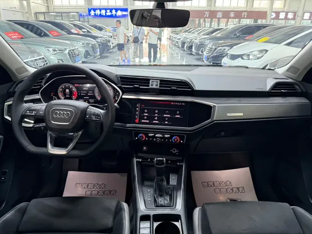 Audi Q3 — Фото автомобиля 5