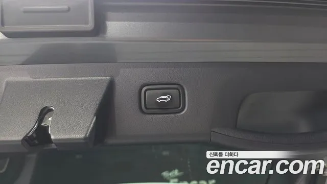 Hyundai Tucson Tucson (NX4) Бензин 1.6 турбо 2WD — Фото автомобиля 17