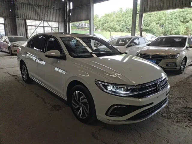 Volkswagen Bora — Фото автомобиля 3