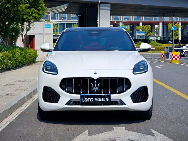 Maserati Grecale — Фото автомобиля 2