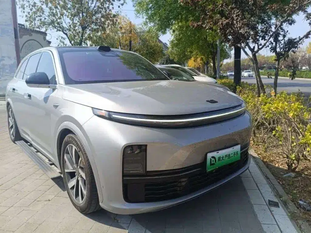 Li Auto L7 — Фото автомобиля 3