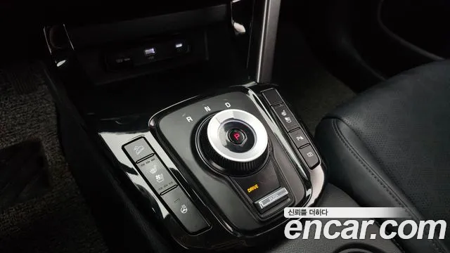 Kia Seltos — Фото автомобиля 9
