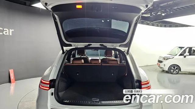 Genesis GV70 2.5T Бензин AWD — Фото автомобиля 16