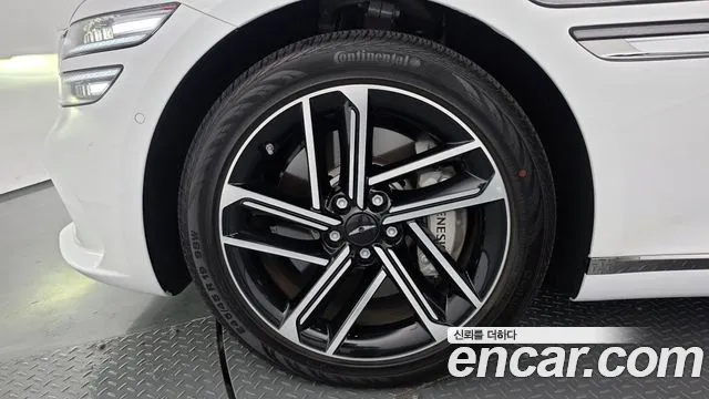 Genesis G80 Бензин 2.5 турбо AWD — Фото автомобиля 5