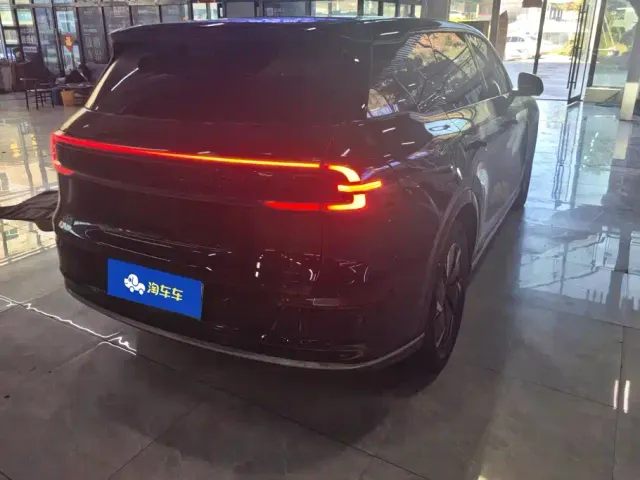 Changan Qiyuan Q07 — Фото автомобиля 3