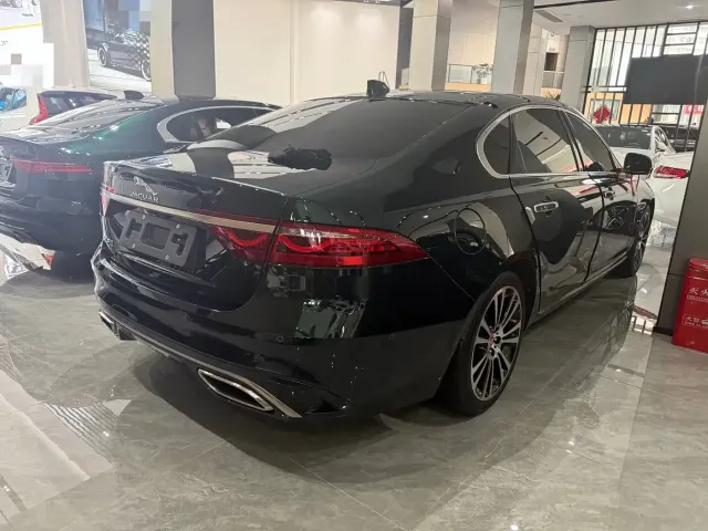 Jaguar Jaguar XFL 2021 XFL 2.0T P250 2WD Premium Luxury Edition — Фото автомобиля 8