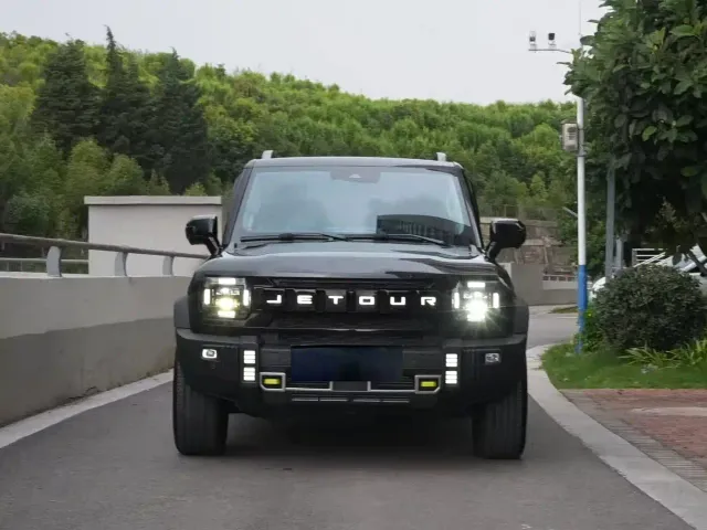 Jetour T2 — Фото автомобиля 2