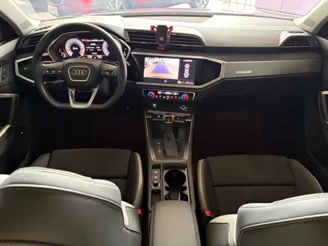 Audi Q3 — Фото автомобиля 13