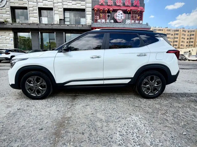 Kia Seltos — Фото автомобиля 8