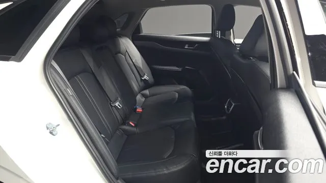 Kia K5 Новый K5 3 поколение 2.0 LPi(Для проката) — Фото автомобиля 11