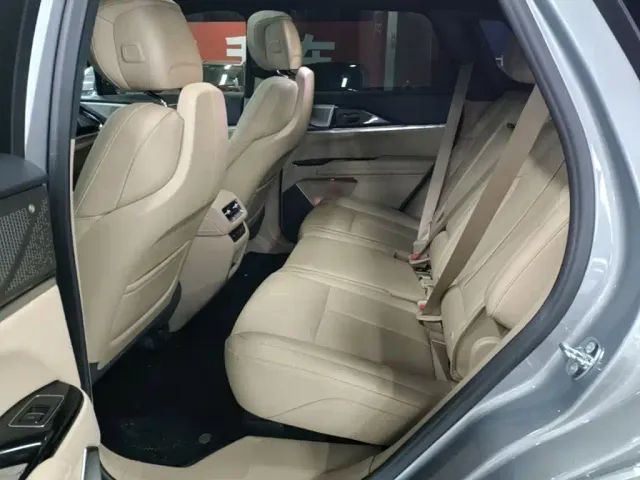 Cadillac XT5 — Фото автомобиля 16