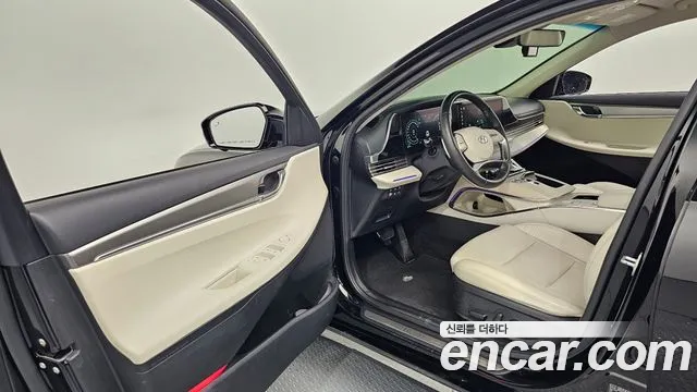 Hyundai Grandeur Новый Grandeur IG — Фото автомобиля 10