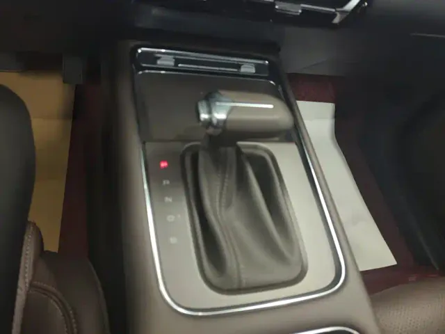 Wuling Starlight 560 — Фото автомобиля 16
