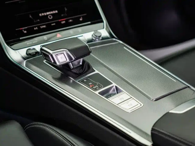 Audi A6L — Фото автомобиля 11