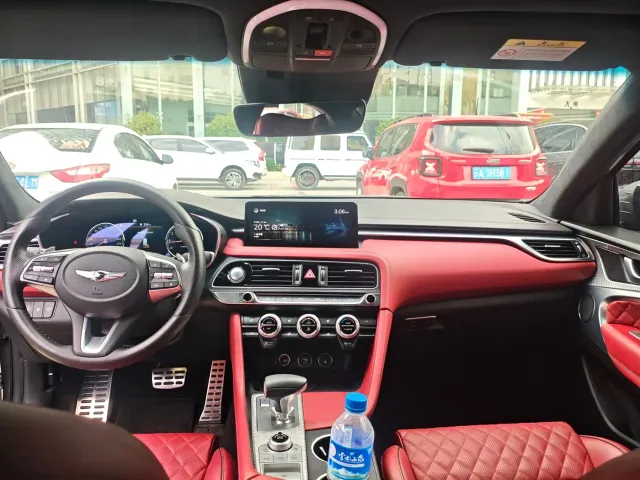 Genesis G70 — Фото автомобиля 5