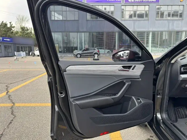 Volkswagen Sagitar — Фото автомобиля 13