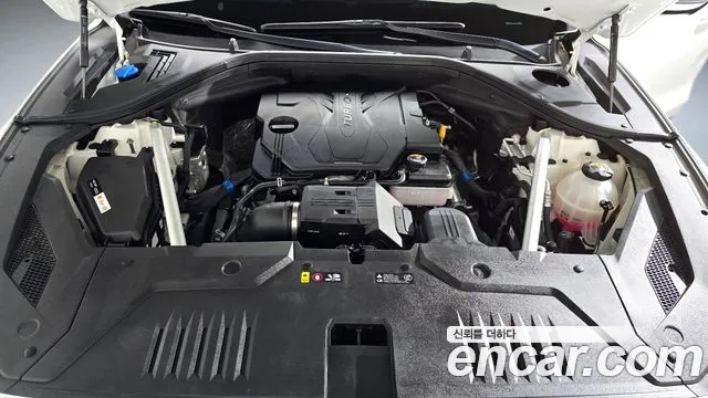 Фотография автомобиля — Genesis GV70 2.5T Бензин AWD