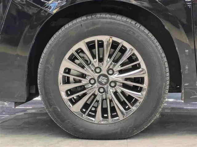 Toyota Vellfire — Фото автомобиля 4