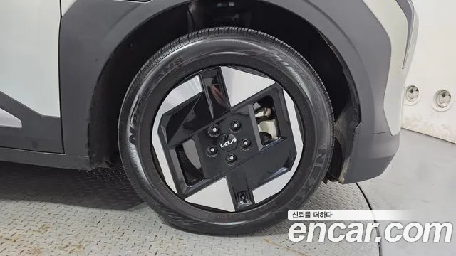 Kia EV3 — Фото автомобиля 21