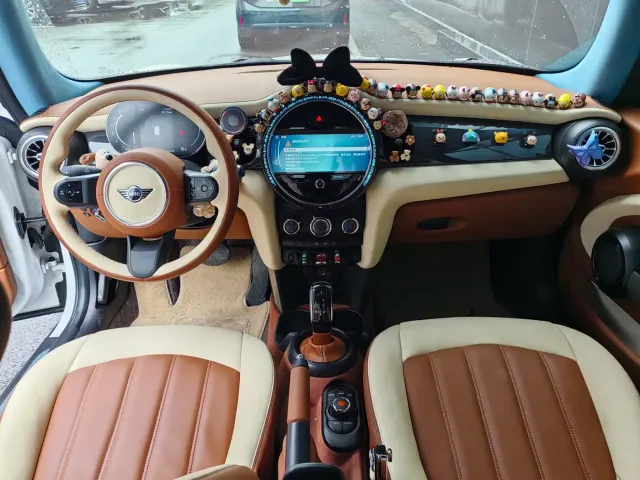 MINI MINI 2023 1.5T ONE — Фото автомобиля 8