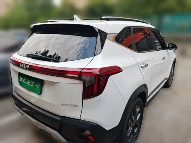 Kia Seltos — Фото автомобиля 4