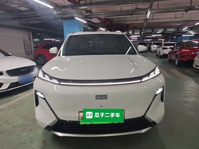 Geely Galaxy Starship 7 EM-i — Фото автомобиля 2