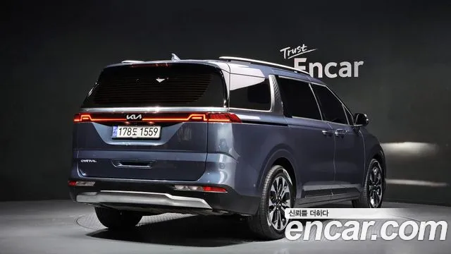 Kia Canival Carnival 4 поколение 9 мест Signature — Фото автомобиля 2