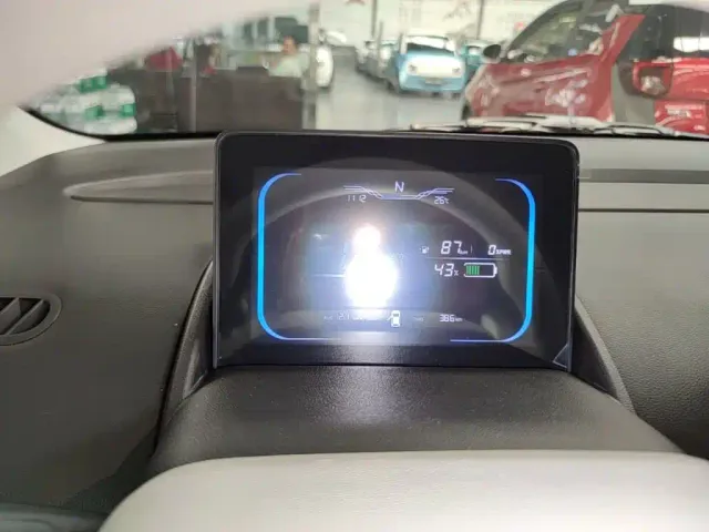 Changan Lumin — Фото автомобиля 11