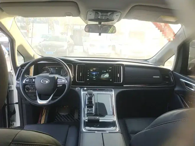 GAC Trumpchi M8 — Фото автомобиля 10