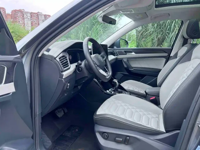 Volkswagen Tayron 2023 300TSI 2WD Luxury Plus Advanced Edition — Фото автомобиля 4