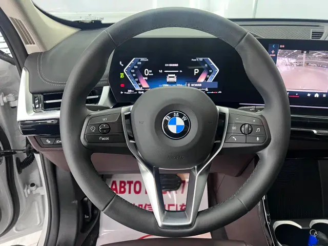 BMW X1 — Фото автомобиля 11