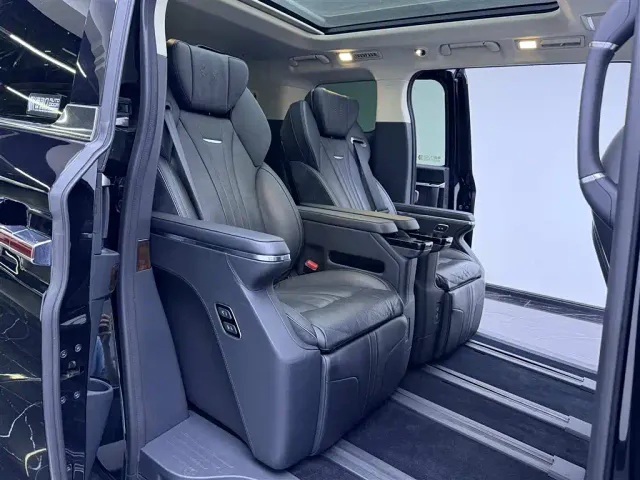 Hongqi HQ9 — Фото автомобиля 10