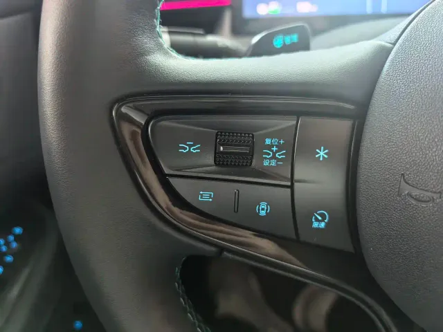 BYD Seal 06 GT — Фото автомобиля 11