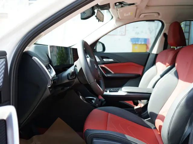 BMW X1 — Фото автомобиля 14