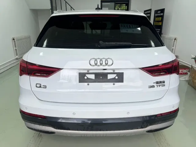 Audi Q3 — Фото автомобиля 5