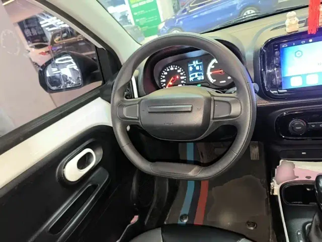 Roewe Clever — Фото автомобиля 10