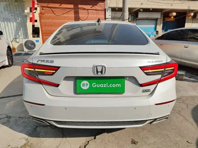 Honda Accord — Фото автомобиля 5