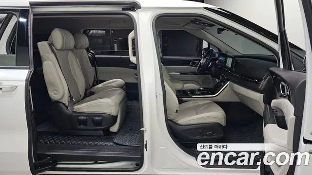 Kia Canival Carnival 4 поколение Дизель 7 мест Signature — Фото автомобиля 10