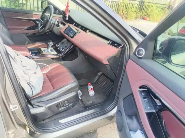 Land Rover Range Rover Evoque — Фото автомобиля 13