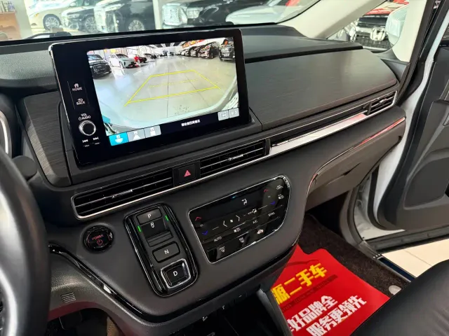 Honda Elysion — Фото автомобиля 21