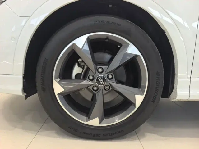 Audi Q3 — Фото автомобиля 22