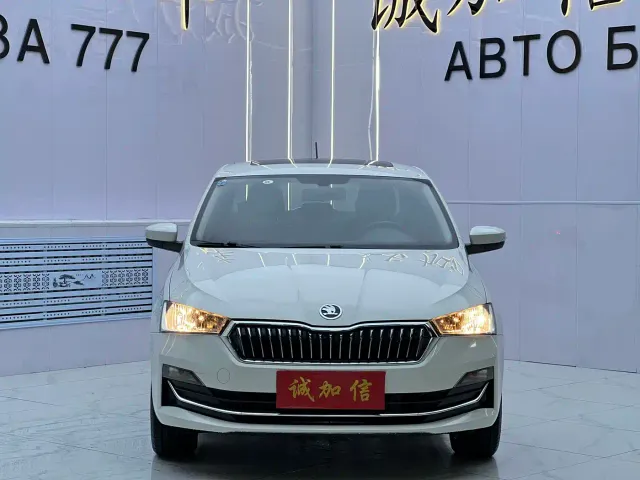 Skoda Rapid — Фото автомобиля 2
