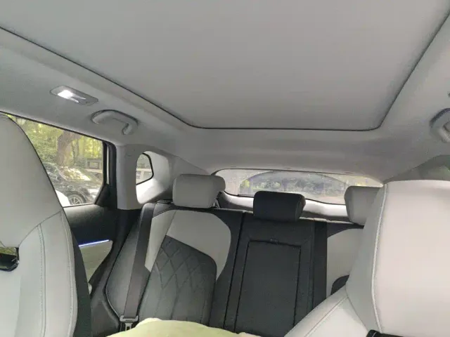 Changan Changan UNI-Z New Energy 2024 Blue Whale iDD 125km Surpassing Edition — Фото автомобиля 14