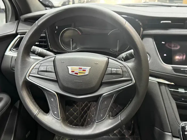 Cadillac XT5 — Фото автомобиля 15