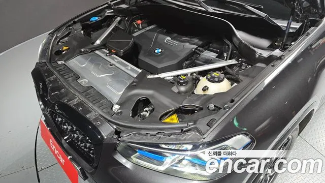 BMW X4 xDrive20i M Sport — Фото автомобиля 5