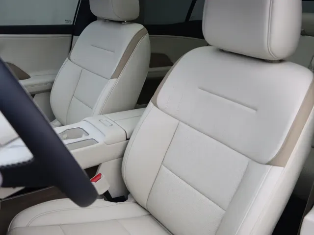 Toyota BoZhi 3X — Фото автомобиля 8