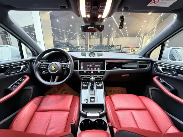 Porsche Macan — Фото автомобиля 14