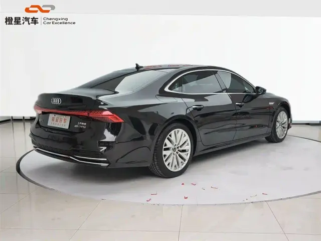 Audi A7L — Фото автомобиля 4