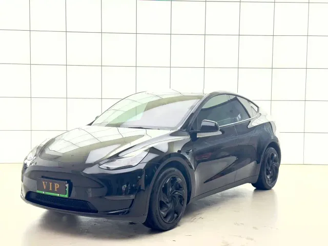 Фотография автомобиля — Tesla Model Y